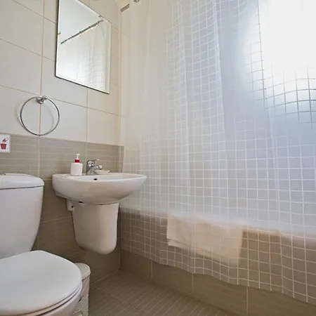 Beautiful 5 Star Holiday In A Prime Location In Ayia Napa, Book Early To Secure Your Dates, 1282 Ajia Napa