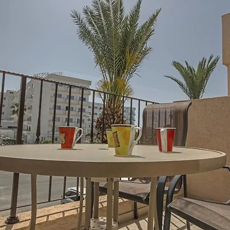 Beautiful 5 Star Holiday In A Prime Location In Ayia Napa, Book Early To Secure Your Dates, 1282 빌라